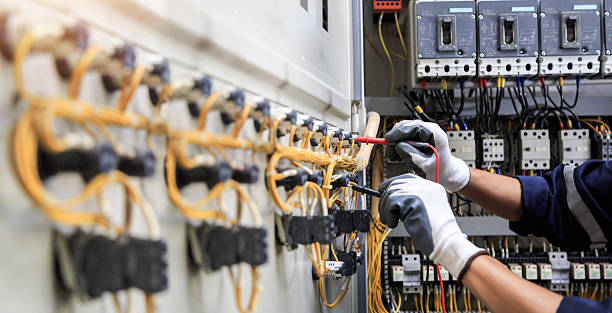 Professional Electrician technician working in Paloma Creek, TX